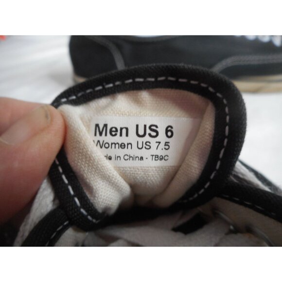 Vans Unisex Lace Up Low-Top Black Canvas Casual Sneaker Mens 6 Womans 7.5 - Picture 6 of 8